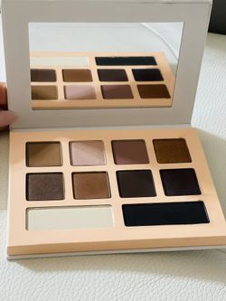Honest Beauty Eyeshadow Palette, Jessica alba