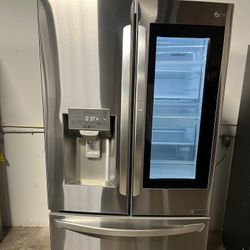 REFRIGERATOR— Free Delivery 🚚 