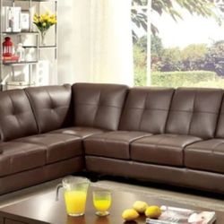 PEEVER Brown Sectional

