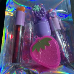GIRLS SPECIAL GIFT  💄🎁 