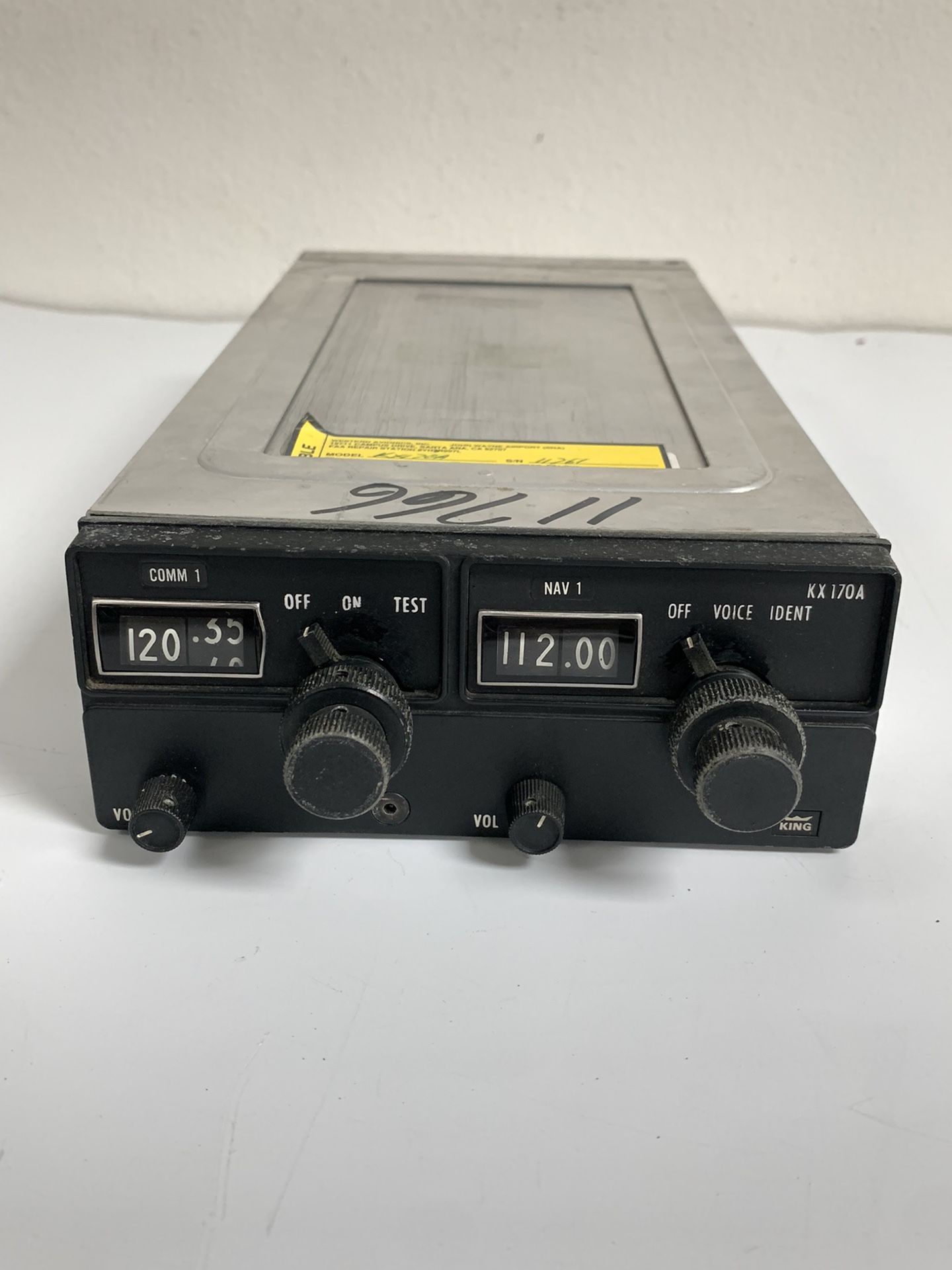King KX-170A ~ Nav/Comm System with Tray ~ Part No. 069-1017-00 ~ Mods. 1, 2, 3