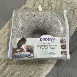 Boppy NWT