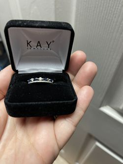A very unique Sapphire and diamond ring