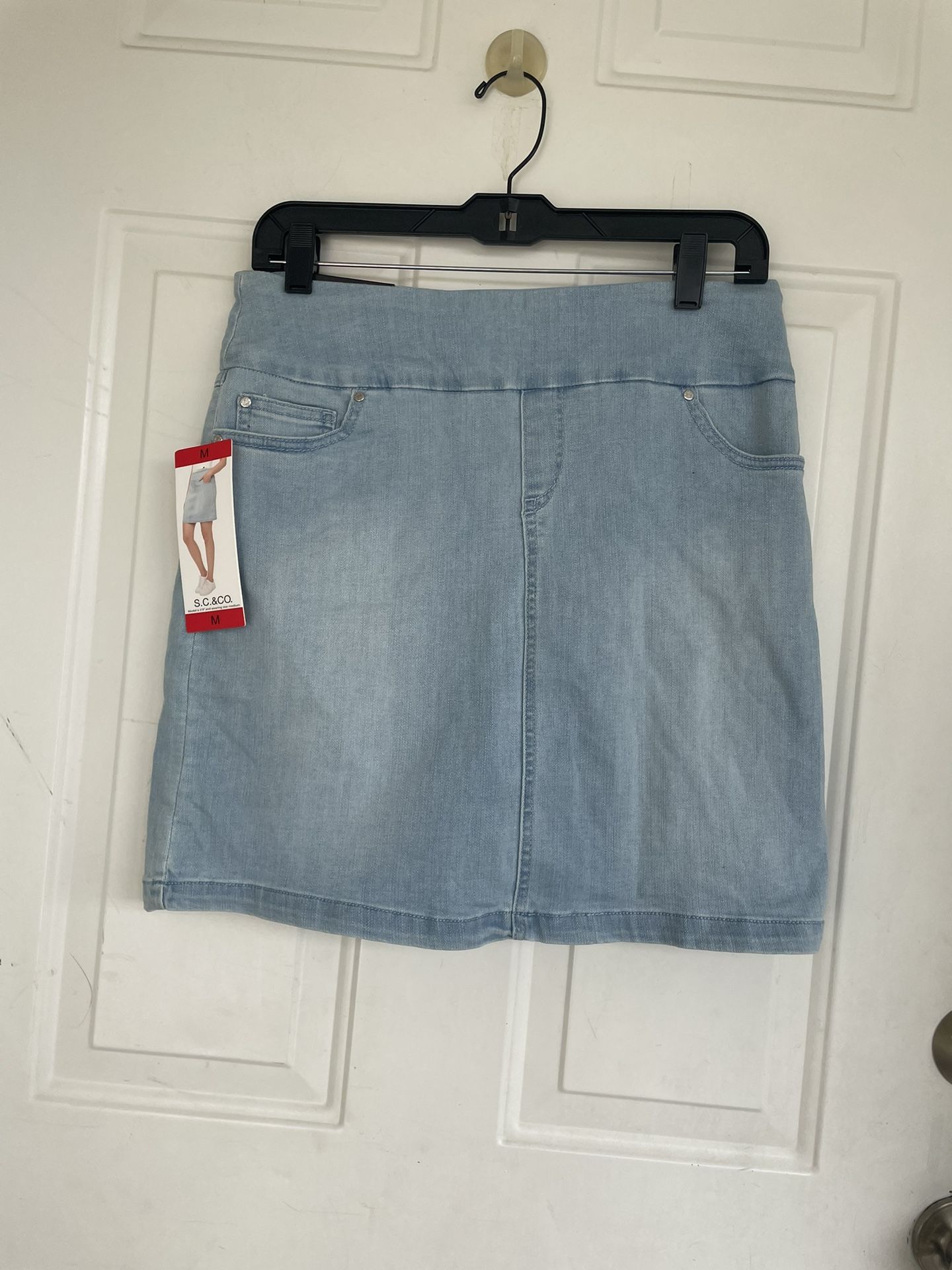 S.C. &CO Women Skirt Size M
