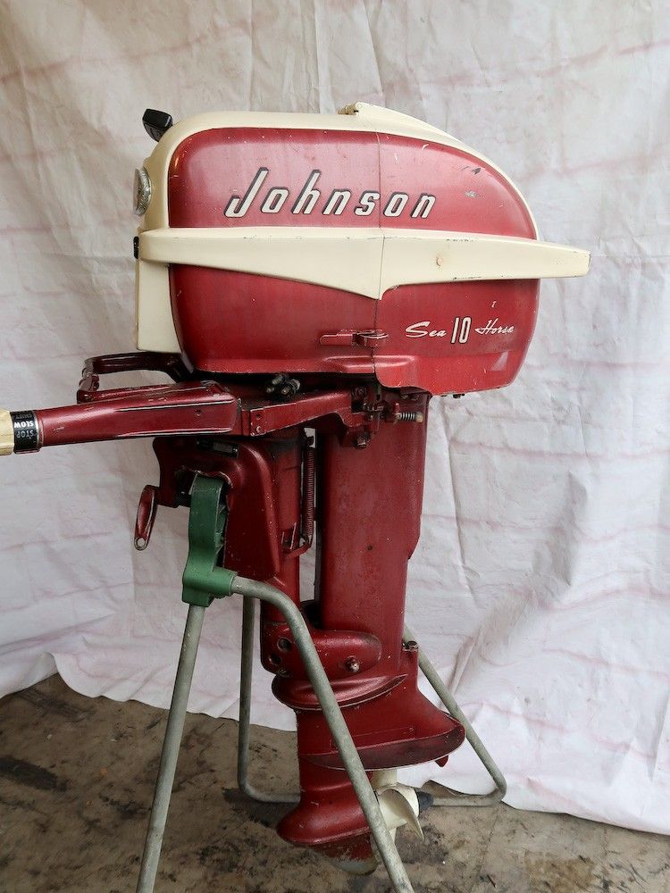 Vintage From 1957 JOHNSON Boat Motor Sea Horse 10 HP with Stand