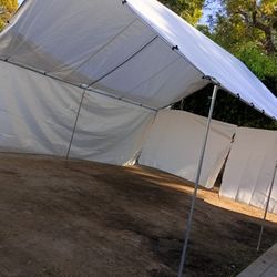 CARPA NEW. 20 X 20. BUENAS CONDITION 