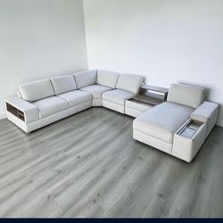 HUGE LIGHT GRAY SECTIONAL