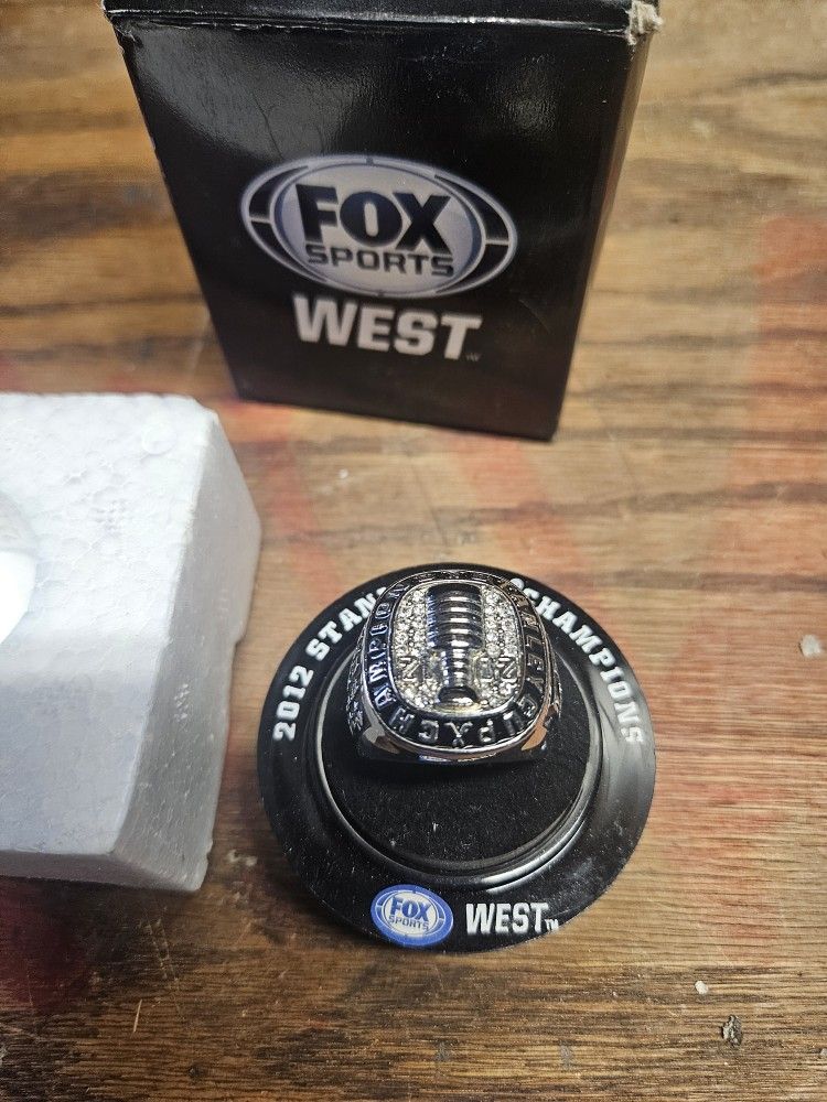 LA KINGS RING