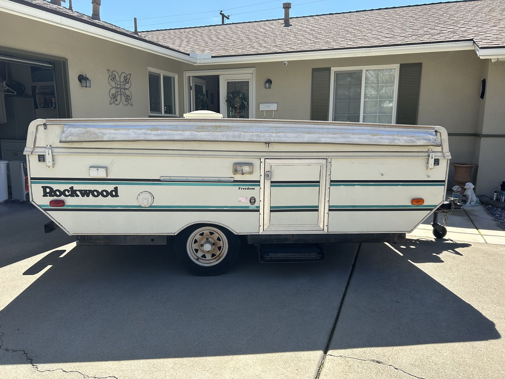 1996 ROCKWOOD Tent Trailer