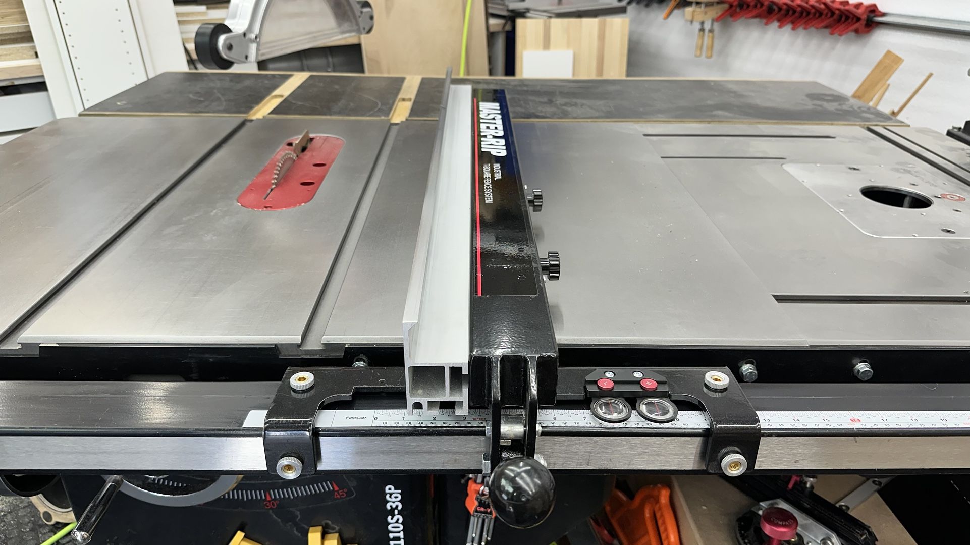 Harvey Table Saw Biesemeyer Fence and 36 in Rail