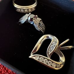 Gold Diamond Rings 