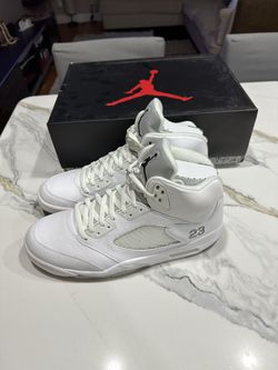 Jordan white metallic 5 Size 13