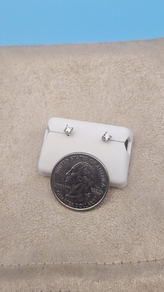 Moissanite Stud Earrings • 925 Silver • 0.25 CTW • Screw Backs