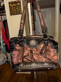 Camouflage purse