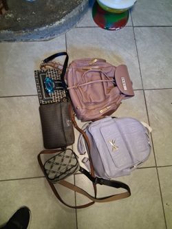 Backpacks and bags // bolsos y mochilas