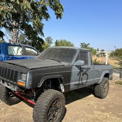 Jeep Comanche Parts 
