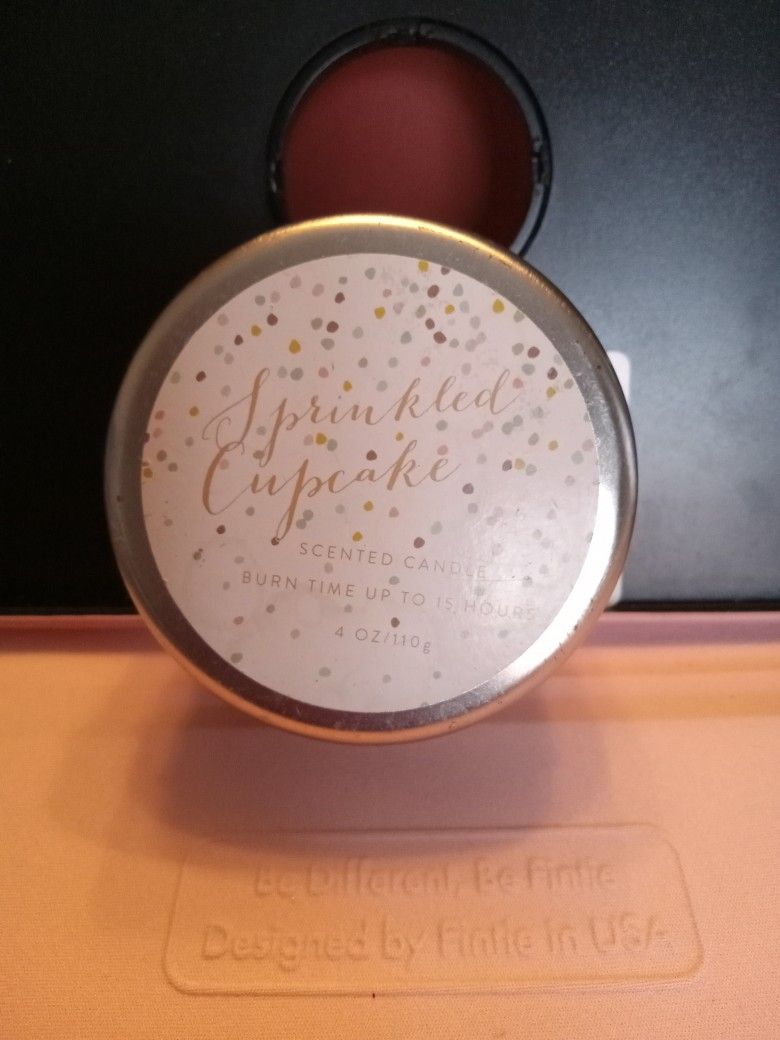 Sprinkled Cupcake Candle 4oz