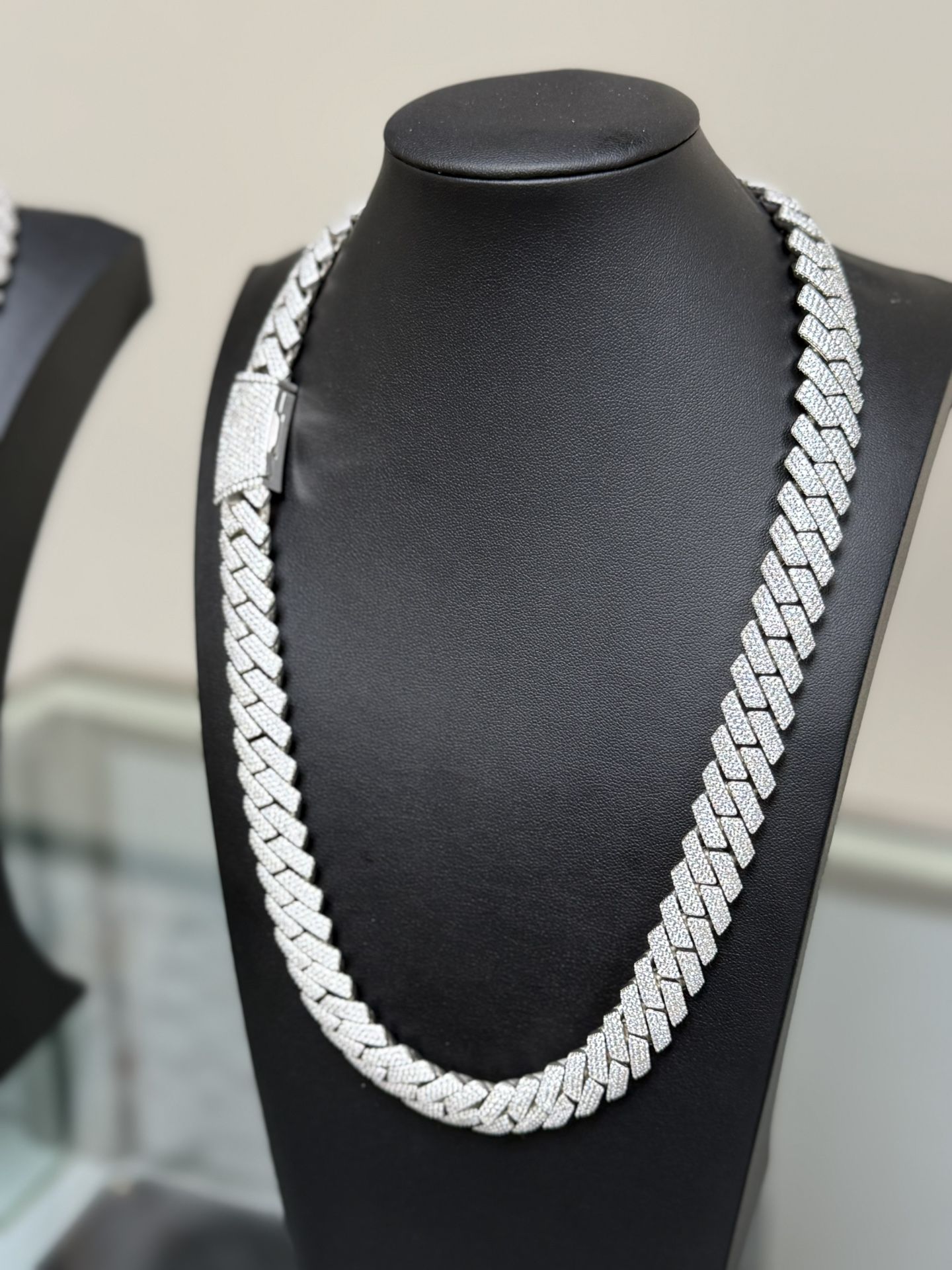 Solid 925 Silver Cuban Link Vvs Moissanite