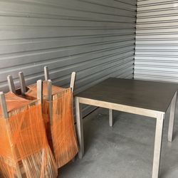 Dining table set in great condition