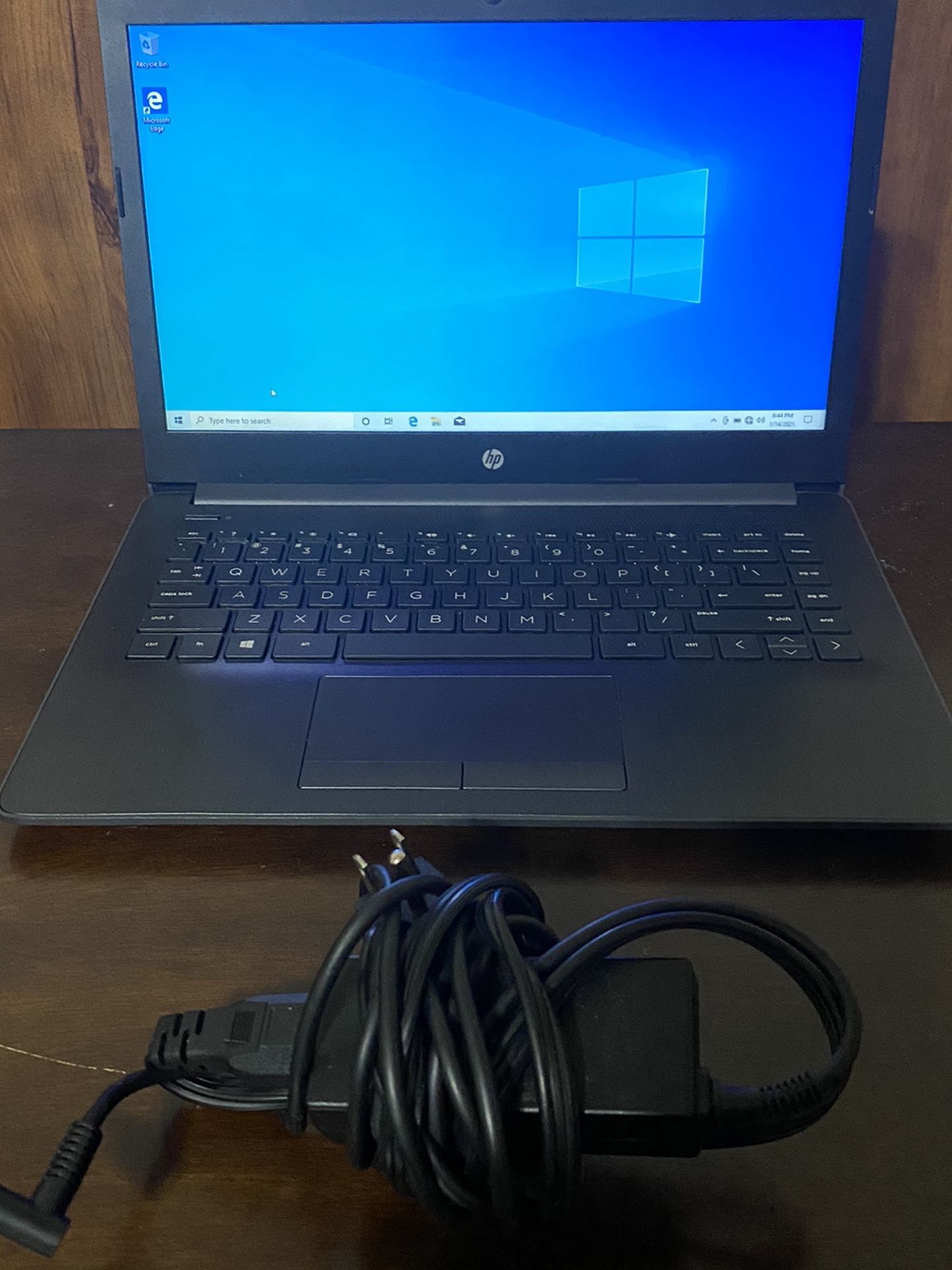 HP Laptop (AMD A4, 2.30GHZ, 4GB RAM, 500GB HDD, Windows 10)