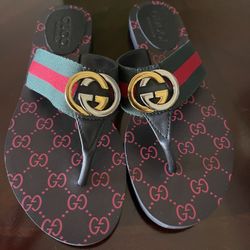 Gucci Kika Canvas Thongs 