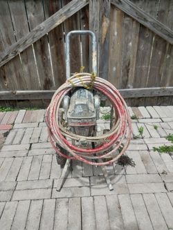 SprayTech Apex Series Model 1720 Piston Pump Paint Sprayer USED