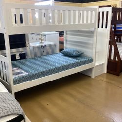 Twin / Twin bunkbed with storage (no mattress included )
