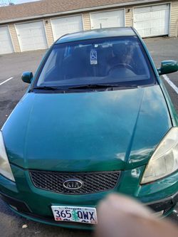 2008 Kia 4 door sedan