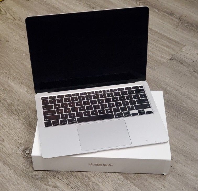 Apple MacBook Air 13 M3 Chip Brand New - $1 Today and the rest later 🤗