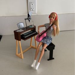 Barbie Musician Doll And Accessories 