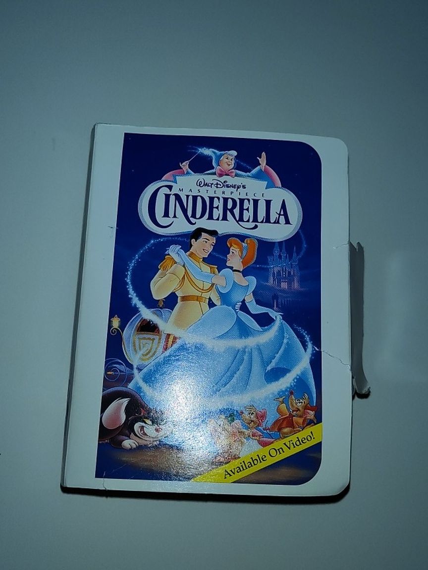 1995 McDonalds Happy Meal Toy Walt Disney Master Piece Collection Cinderella.