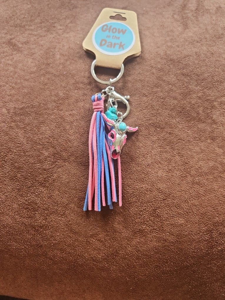 Glow In The Dark Steer Keychain