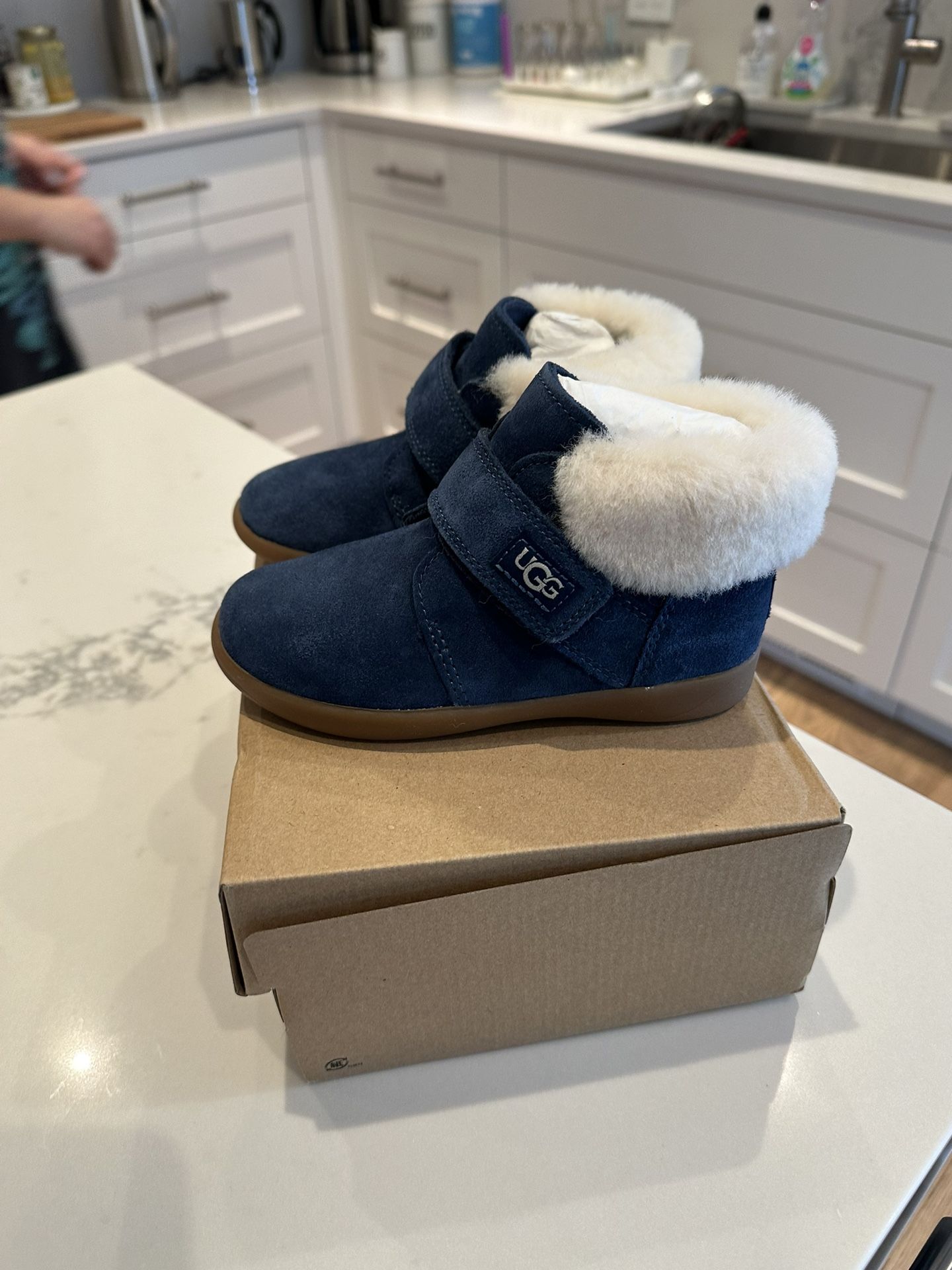 UGG Kids Nolen fur Short Boots Deep Blue New Size 10