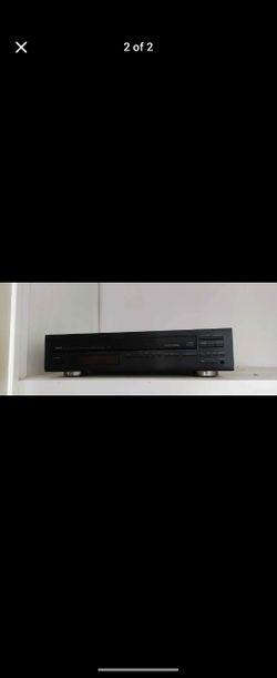 YAMAHA 6 CD CHANGER - WORKING