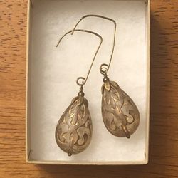 Victorian Style Tear-Drop Earrings