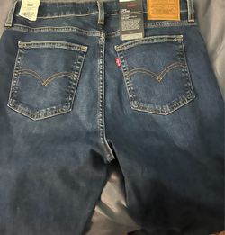 Brand New Levi’s 726 High Rise Flare Jeans – Women’s Size 31