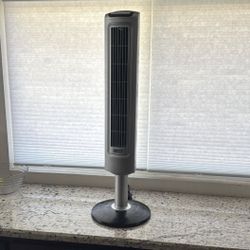 40” Lasko Isolating Tower Fan W/ Remote + Timer 3 Speeds
