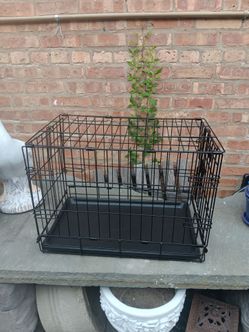 Brand New Midwest  Small  folding Metal Dog Cage With Tray