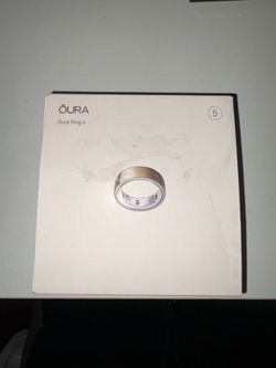 ŌURA Oura Ring 4 Gold Size 5