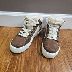 American Eagle Women's US 6 Sherpa Faux Suede Platform High Top Sneaker Boots