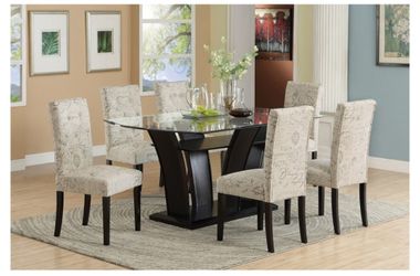 7 Piece Casual Dining Table Set - New in Box