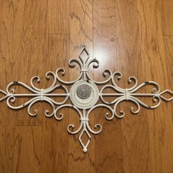 White Metal Wall Art (22 * 12.5 Inch)