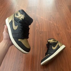 Air Jordan 1 Retro High OG Black