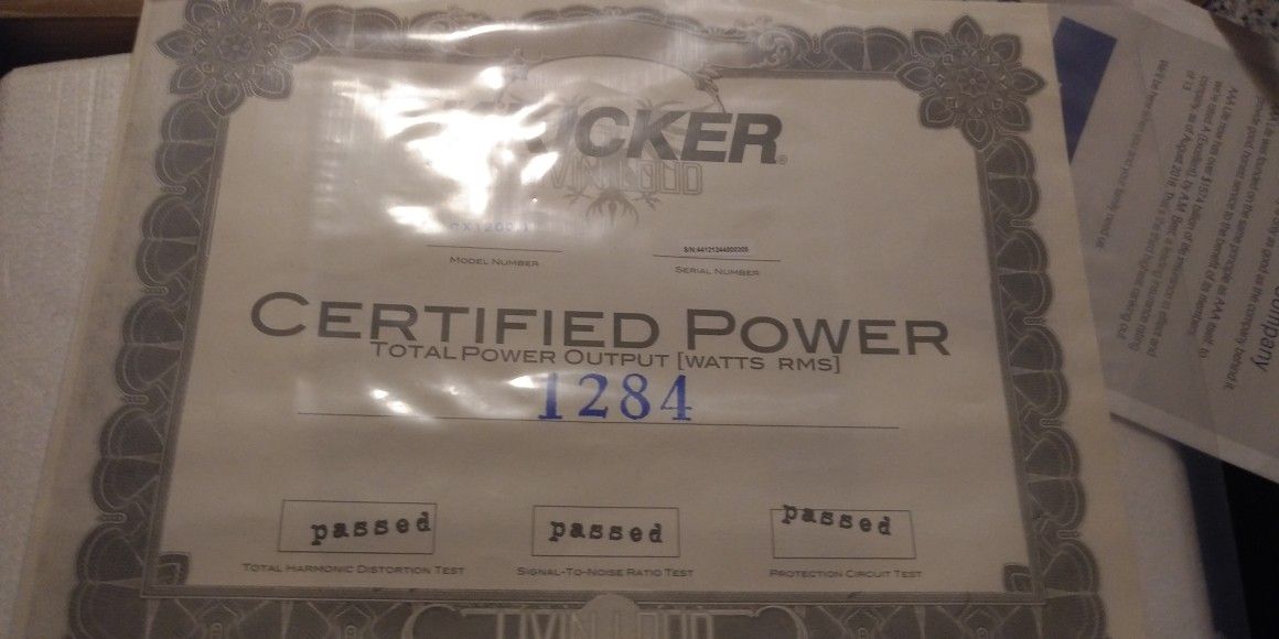 2 kicker L3 15's w/box and 2400 watt kicker amp.