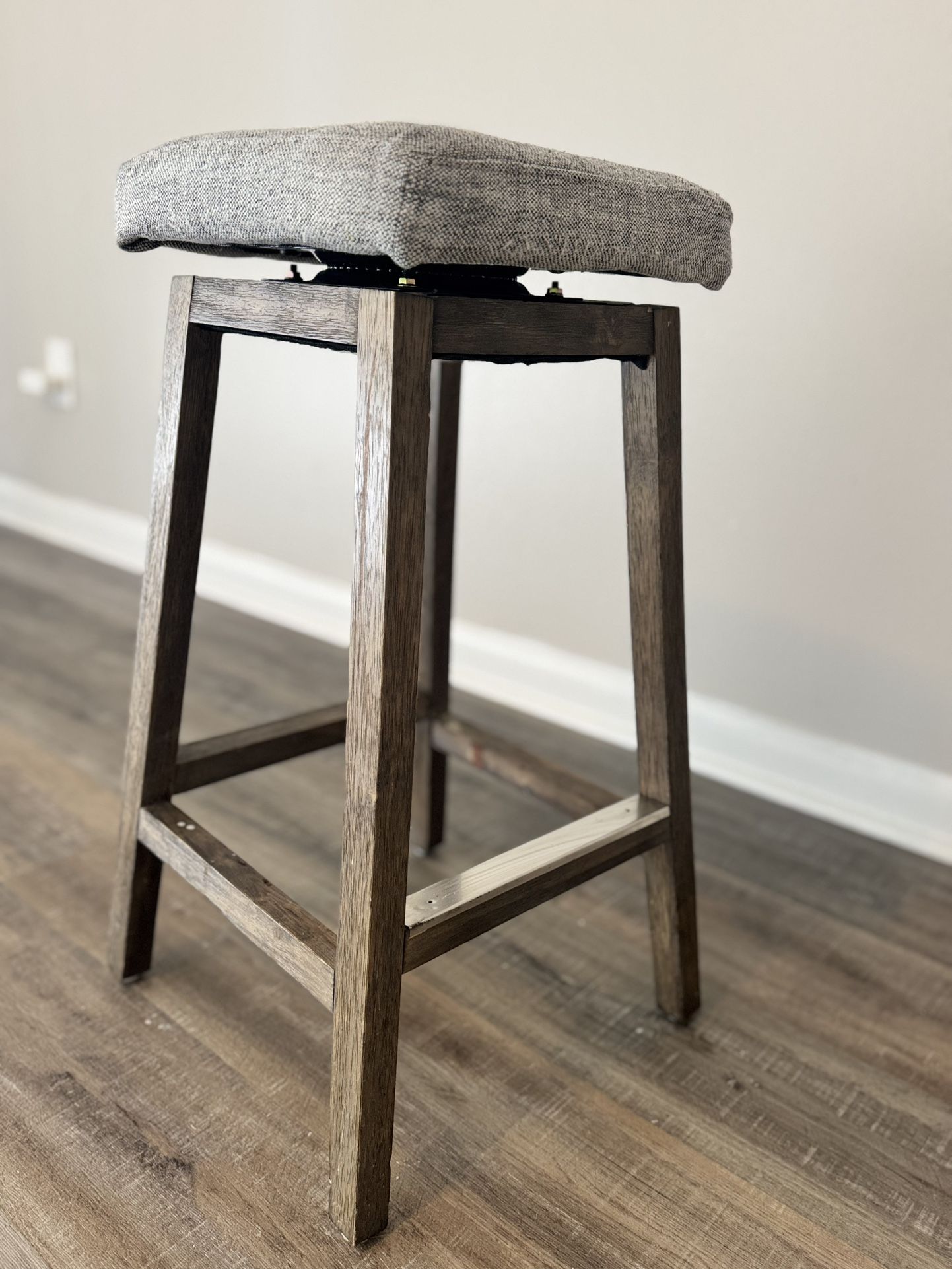 Rotating Top barstool