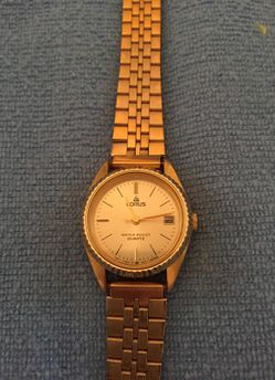 Lorus gold tone woman's Watch