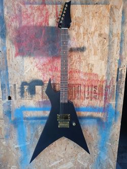 🔥Electric Guitar For Sale 🔥Description Below🔥