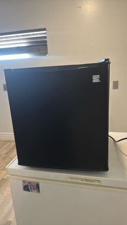 Kenmore Black Mini Fridge