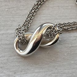 Tiffany Sterling Silver Infinity Figure 8 pendant Charm necklace
