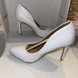 Woman White Leather Heels Size 8.5